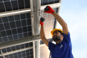 From Chaos to Clarity: What Mumbai’s Storm Teaches Us About India’s Unorganised Solar Market